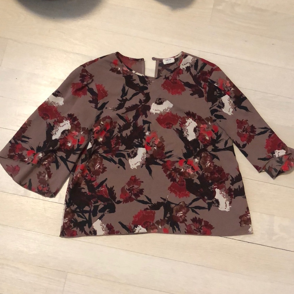 Aritzia Wilfred Floral Top